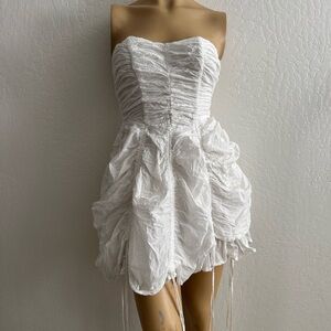 Kimchi Blue Ruched Strapless Mini Dress